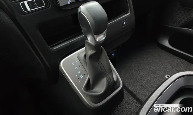 Hyundai Staria 2025 1.6 автомат (гидро), миниатюра 9