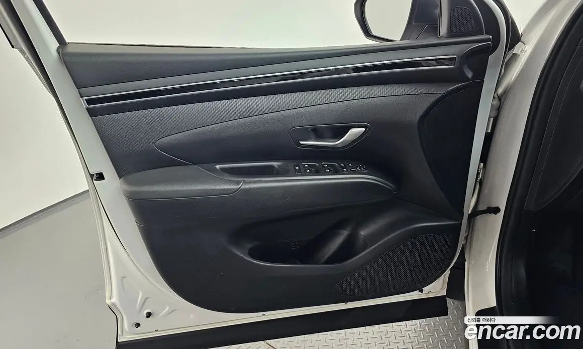 Hyundai Tucson 2022 1.6 автомат (гидро), фото 14