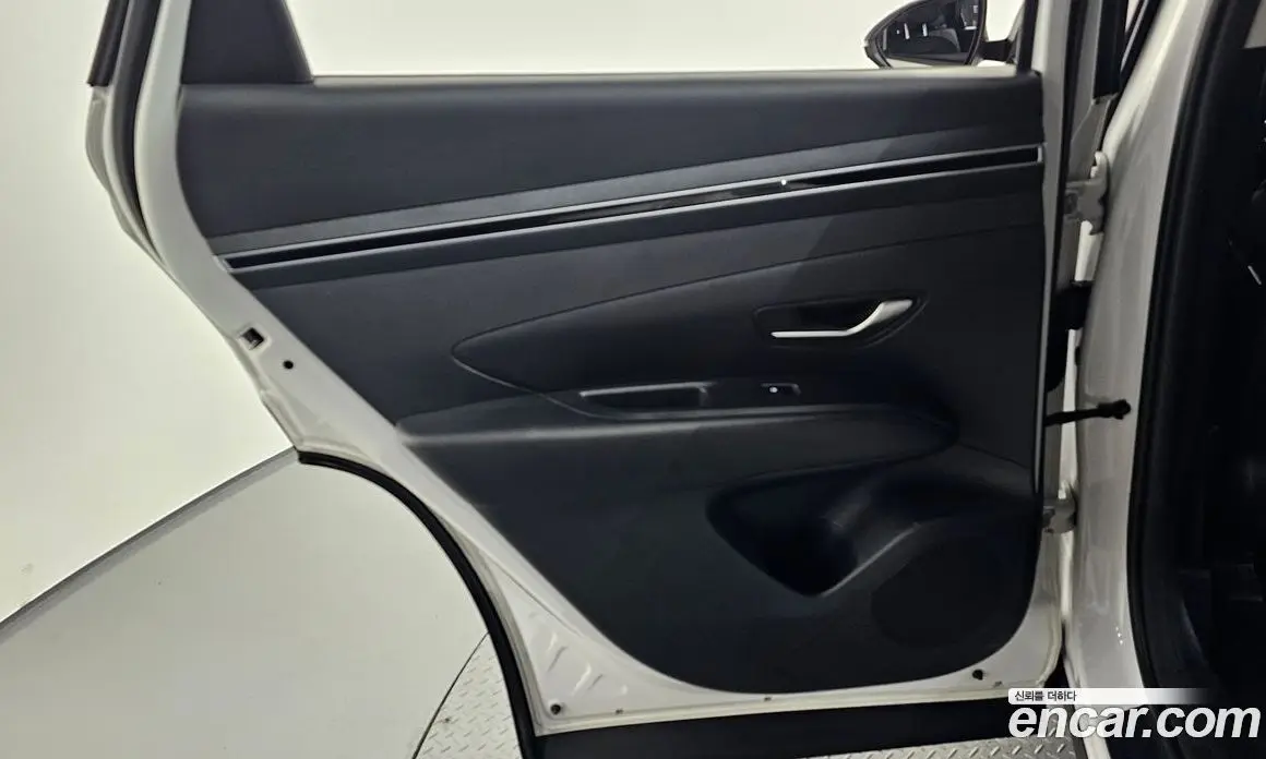 Hyundai Tucson 2022 1.6 автомат (гидро), фото 15