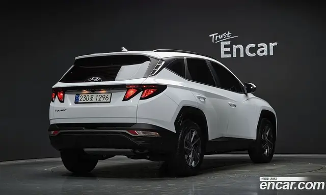 Hyundai Tucson 2023 1.6 автомат (гидро), миниатюра 2