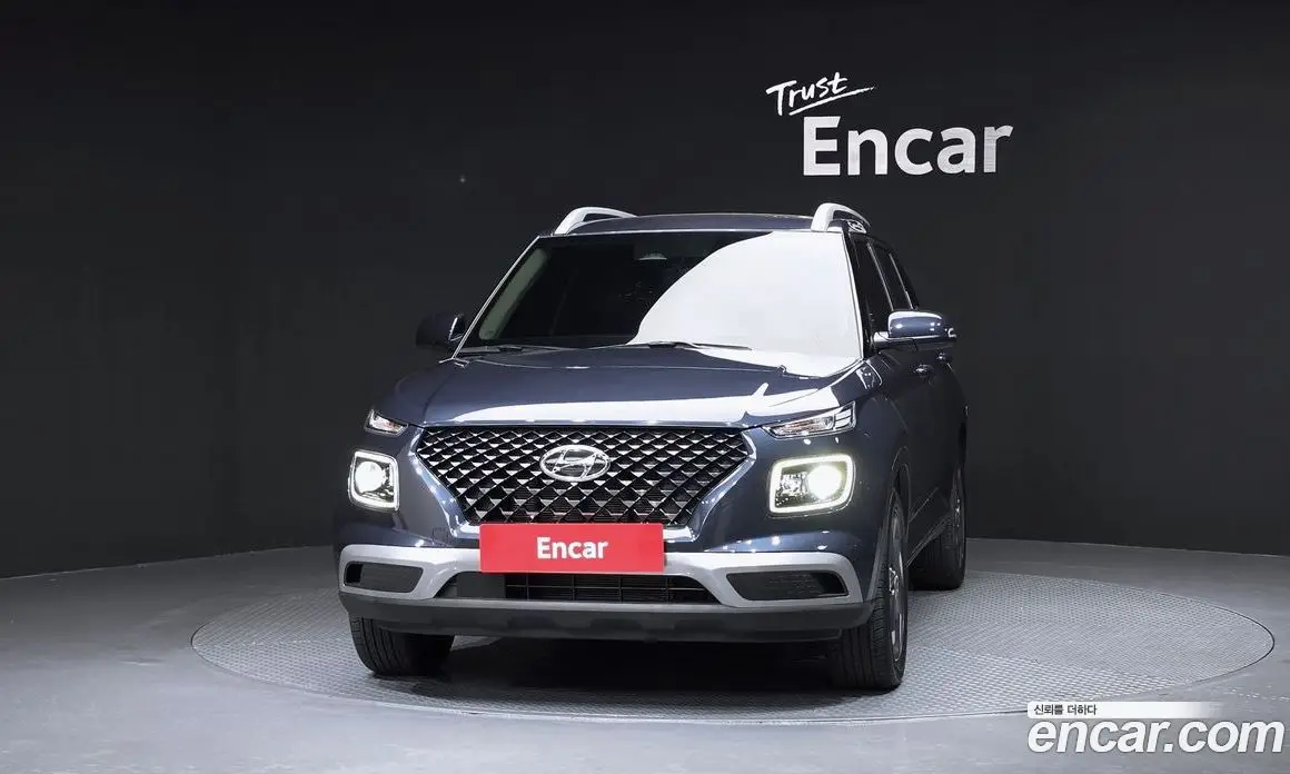 Hyundai Venue 2023 1.6 автомат (гидро), фото 3