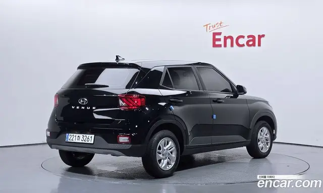 Hyundai Venue 2023 1.6 автомат (гидро), миниатюра 2