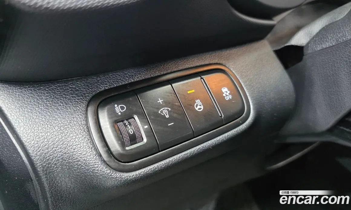 Hyundai Venue 2023 1.6 автомат (гидро), фото 24