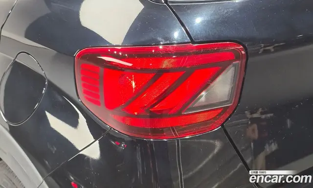 Hyundai Venue 2023 1.6 автомат (гидро), миниатюра 9