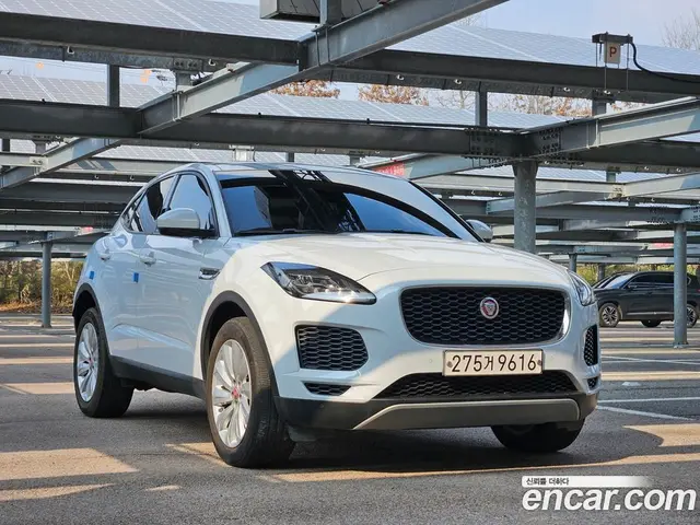 Jaguar E-Pace 2018 2.0 автомат (гидро), миниатюра 2