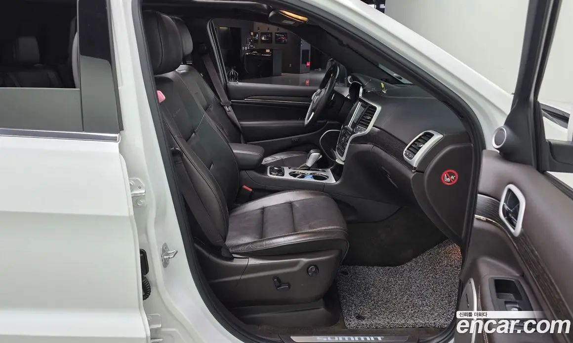 Jeep Cherokee 2018 3.0 автомат (гидро), фото 11