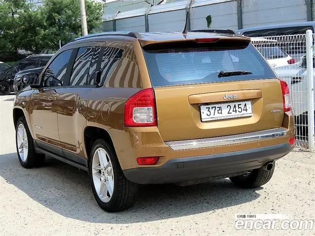 Jeep Compass 2011 2.4 автомат (гидро), миниатюра 3 Jeep Compass 2011 2.4 автомат (гидро), миниатюра 3