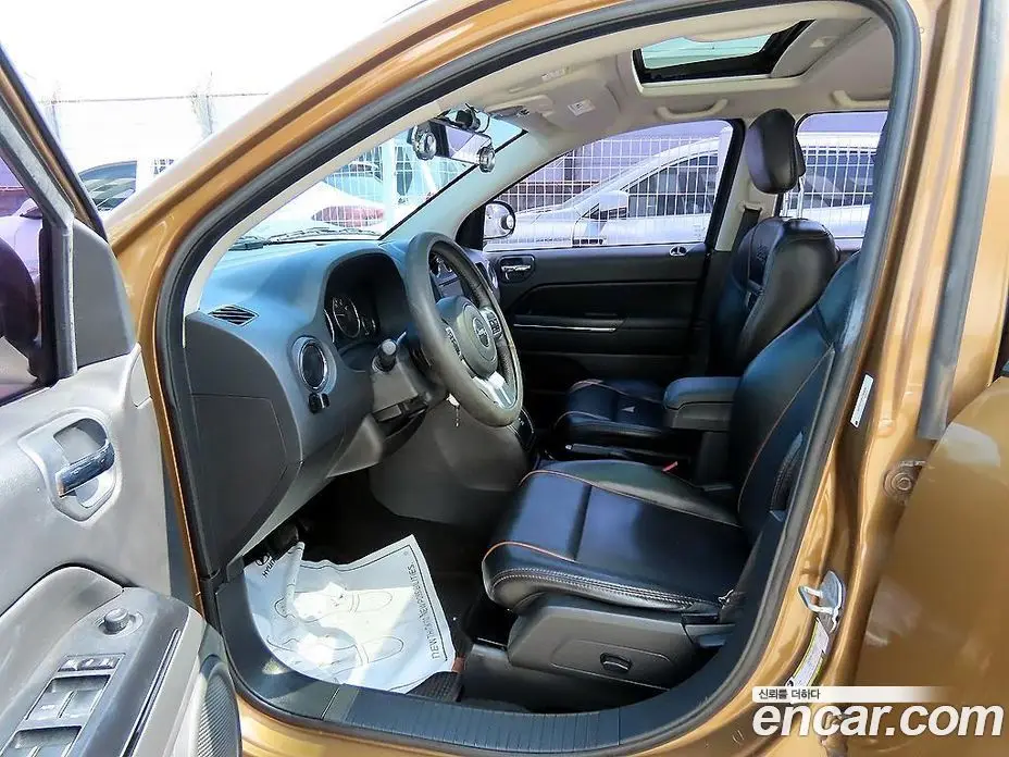 Jeep Compass 2011 2.4 автомат (гидро), фото 5 Jeep Compass 2011 2.4 автомат (гидро), фото 5