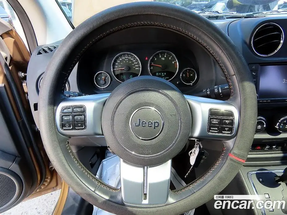 Jeep Compass 2011 2.4 автомат (гидро), фото 8 Jeep Compass 2011 2.4 автомат (гидро), фото 8