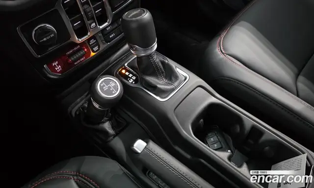 Jeep Gladiator 2025 3.6 автомат (гидро), миниатюра 12