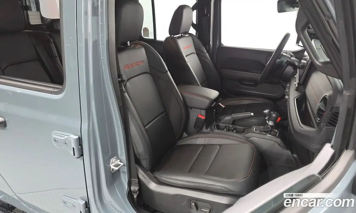 Jeep Gladiator 2025 3.6 автомат (гидро), фото 16