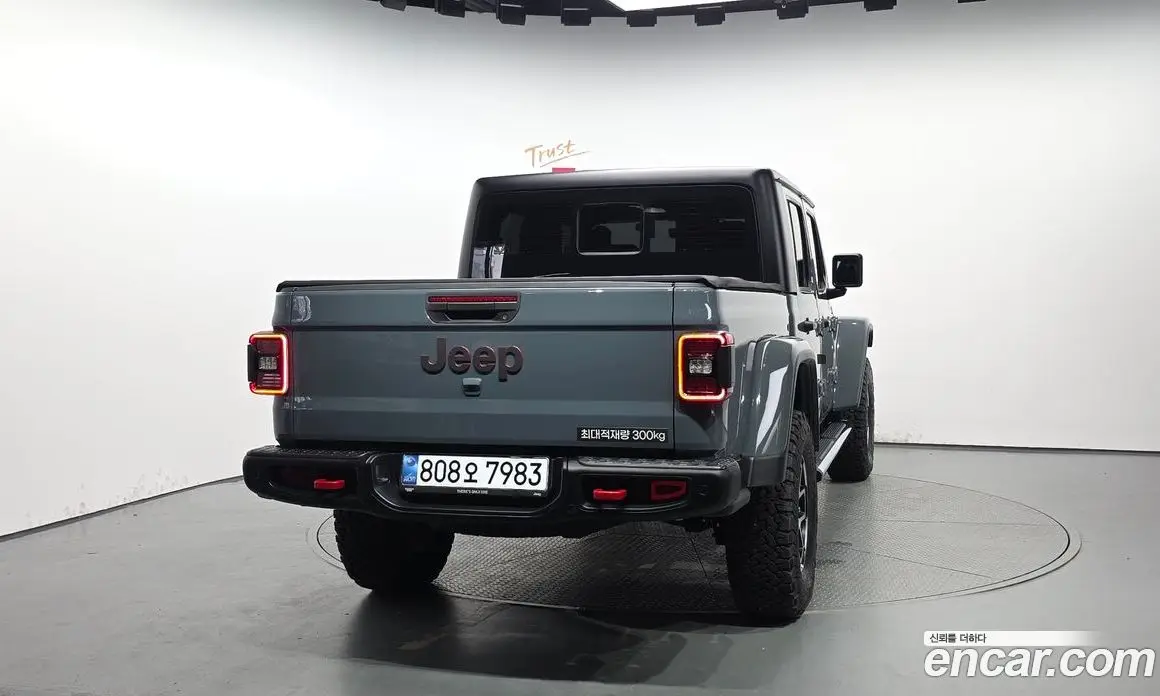 Jeep Gladiator 2025 3.6 автомат (гидро), фото 4