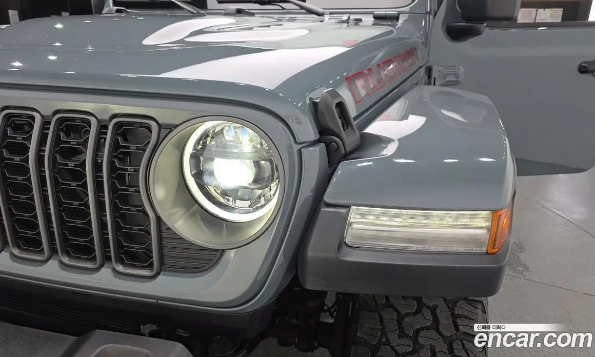 Jeep Gladiator 2025 3.6 автомат (гидро), фото 8