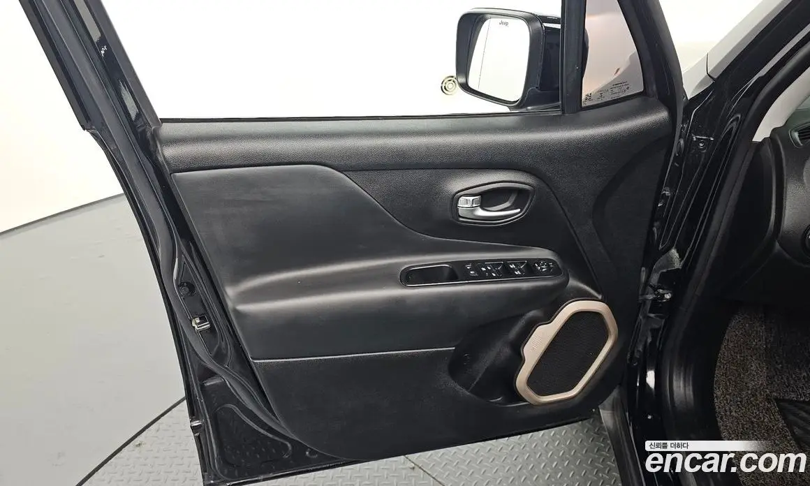 Jeep Renegade 2017 2.0 автомат (гидро), фото 13