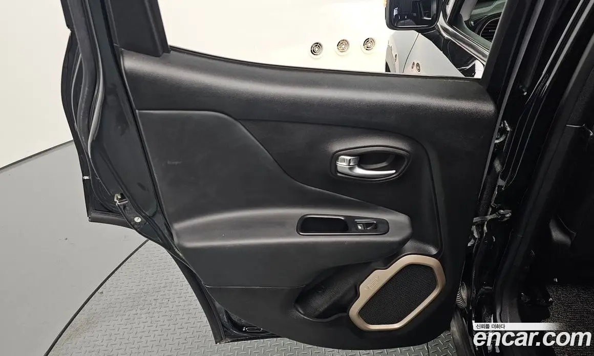 Jeep Renegade 2017 2.0 автомат (гидро), фото 14