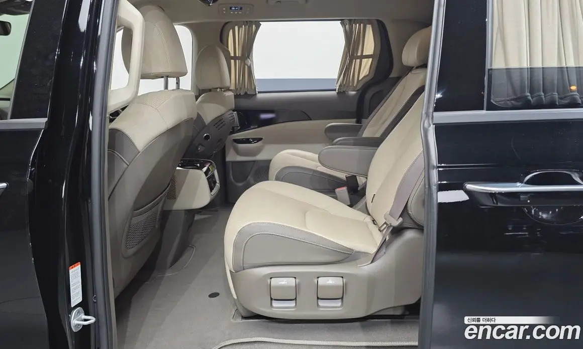 Kia Carnival 2021 3.5 автомат (гидро), фото 16