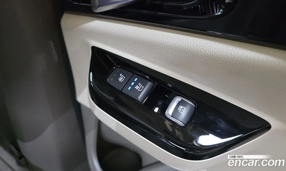 Kia Carnival 2021 3.5 автомат (гидро), фото 28