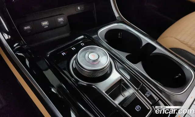 Kia Carnival 2023 2.2 автомат (гидро), миниатюра 11