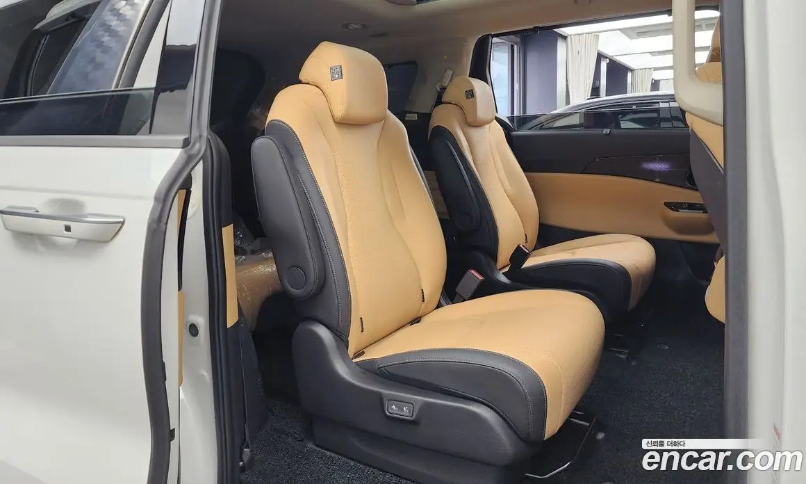 Kia Carnival 2023 2.2 автомат (гидро), фото 17