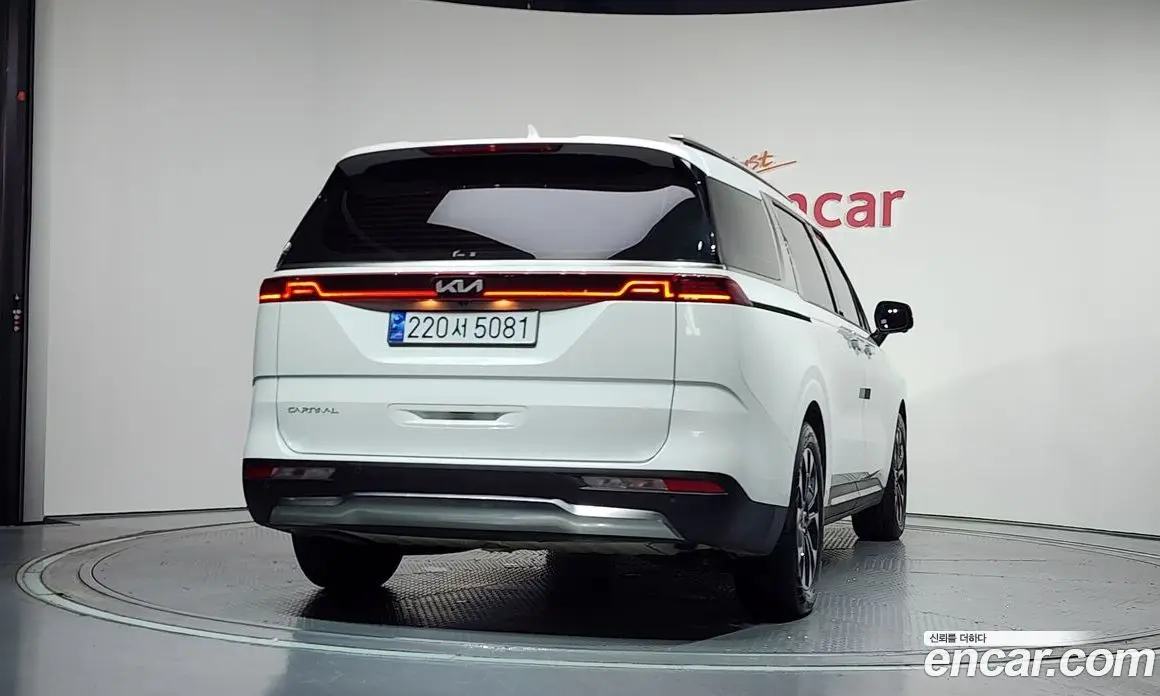 Kia Carnival 2023 2.2 автомат (гидро), фото 3
