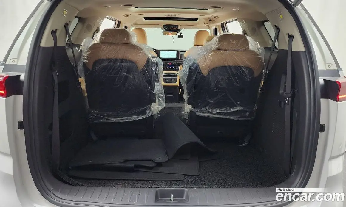 Kia Carnival 2023 2.2 автомат (гидро), фото 25