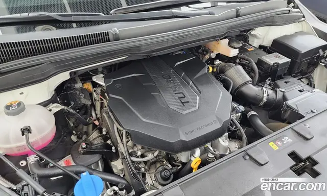 Kia Carnival 2023 2.2 автомат (гидро), миниатюра 5