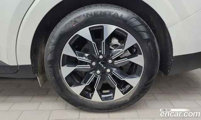 Kia Carnival 2023 2.2 автомат (гидро), миниатюра 6