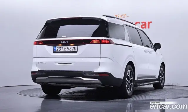 Kia Carnival 2023 3.5 автомат (гидро), миниатюра 2