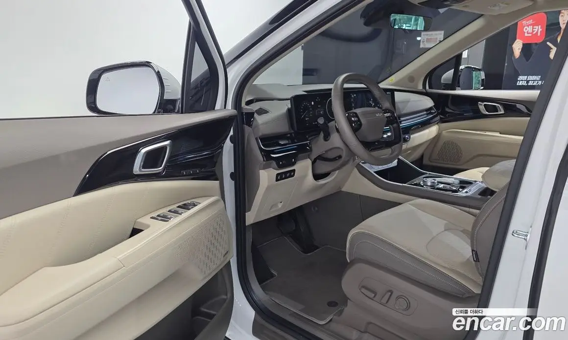 Kia Carnival 2025 1.6 автомат (гидро), фото 13