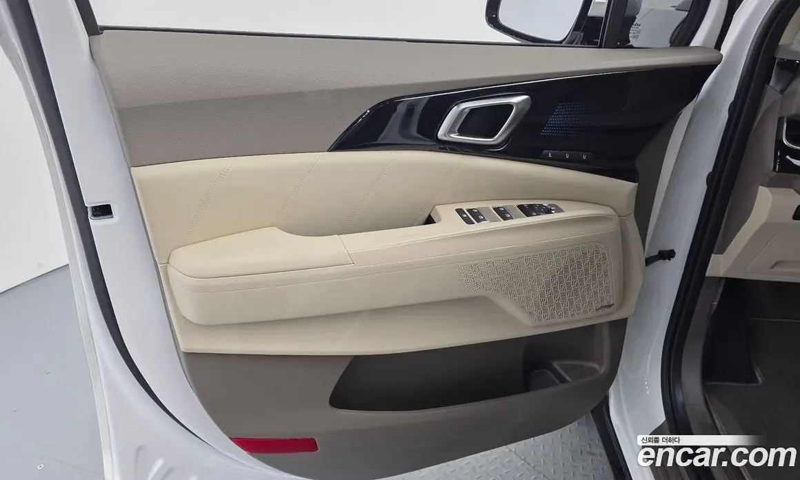 Kia Carnival 2025 1.6 автомат (гидро), фото 14