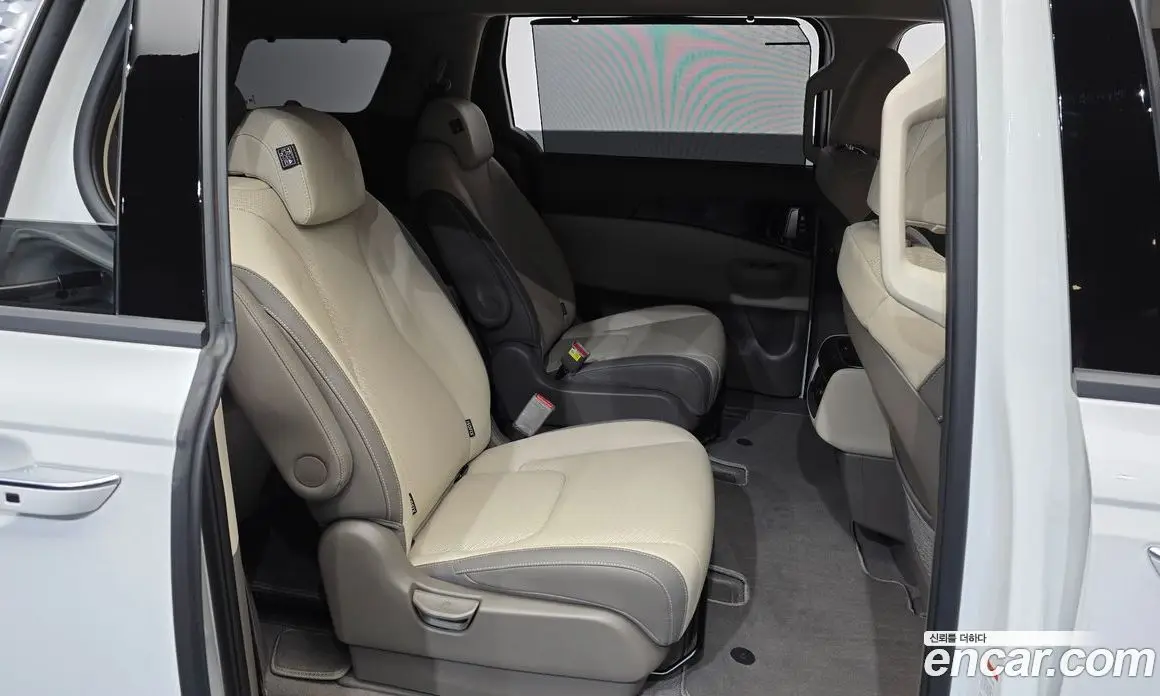 Kia Carnival 2025 1.6 автомат (гидро), фото 18