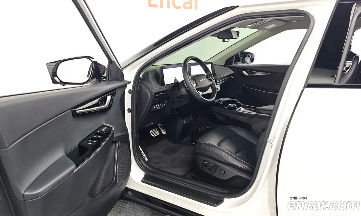 Kia EV6 2024 0.1 автомат (гидро), фото 13