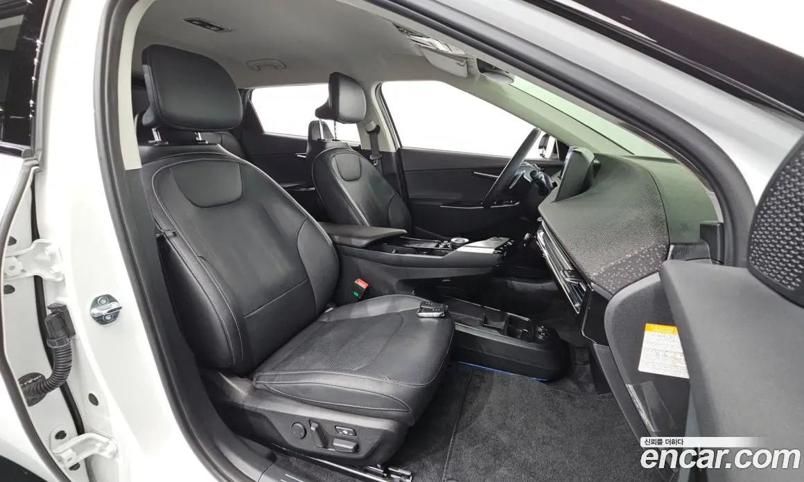 Kia EV6 2024 0.1 автомат (гидро), фото 16