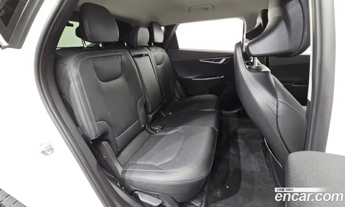 Kia EV6 2024 0.1 автомат (гидро), фото 17