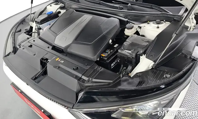 Kia EV6 2024 0.1 автомат (гидро), миниатюра 6