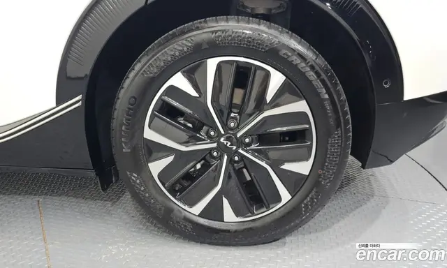 Kia EV6 2024 0.1 автомат (гидро), миниатюра 7