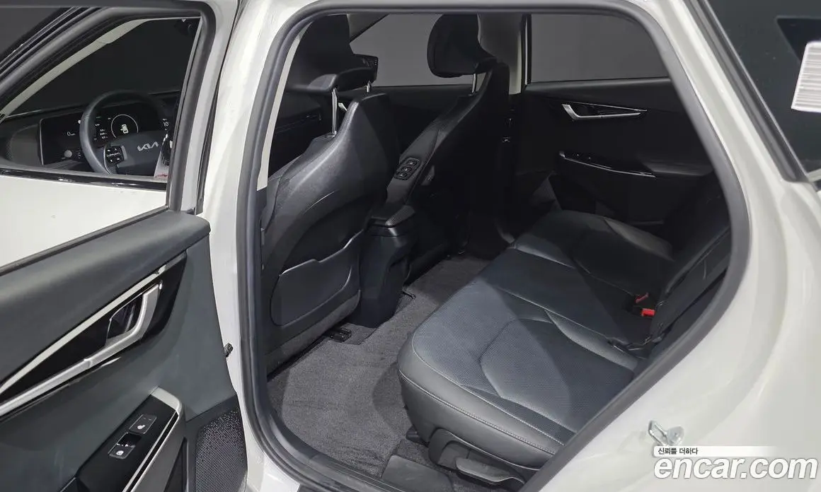 Kia EV6 2024 0.1 автомат (гидро), фото 16