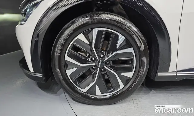 Kia EV6 2024 0.1 автомат (гидро), миниатюра 5