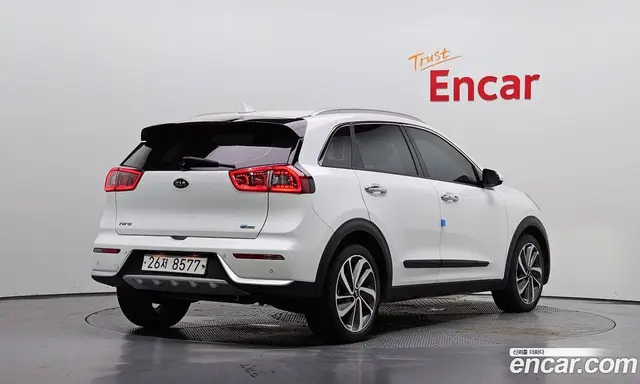 Kia Niro 2018 1.6 автомат (гидро), миниатюра 2