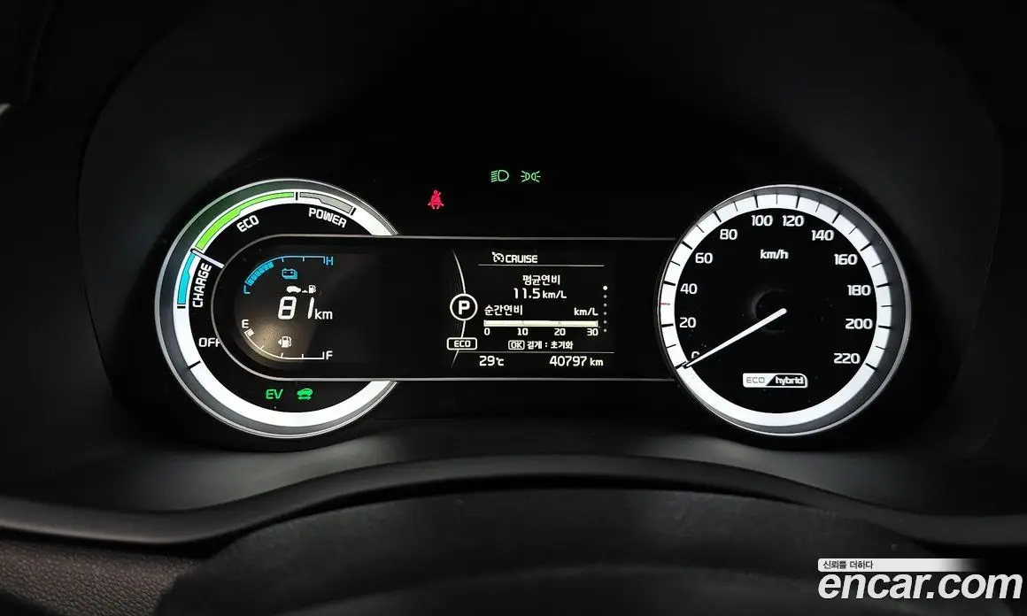 Kia Niro 2018 1.6 автомат (гидро), фото 8