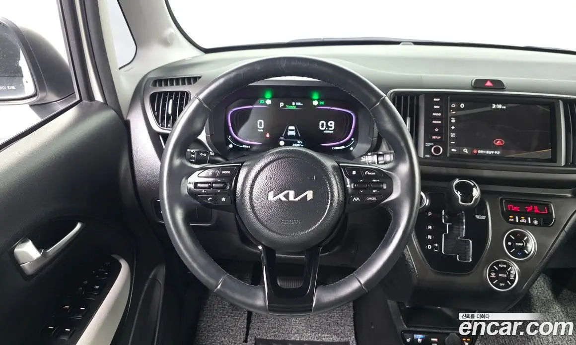 Kia Ray 2023 1.0 автомат (гидро), фото 20