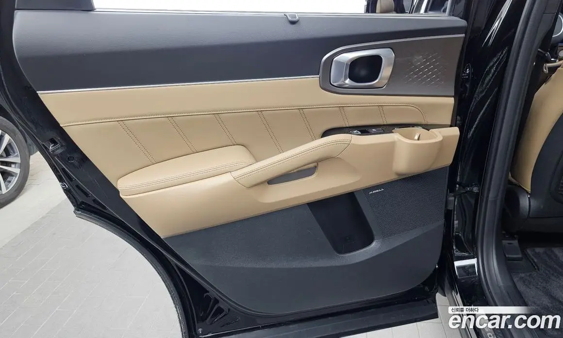 Kia Sorento 2023 2.5 автомат (гидро), фото 15
