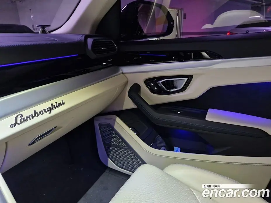 Lamborghini Urus 2024 4.0 автомат (гидро), фото 16