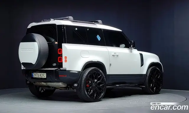 Land Rover Defender 2021 3.0 автомат (гидро), миниатюра 2