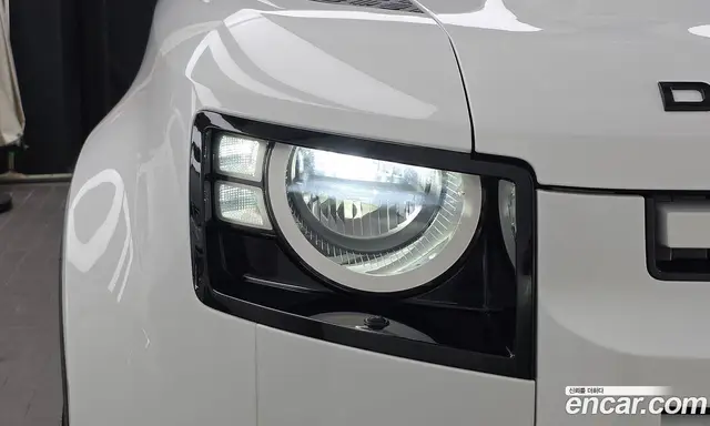 Land Rover Defender 2021 3.0 автомат (гидро), миниатюра 8