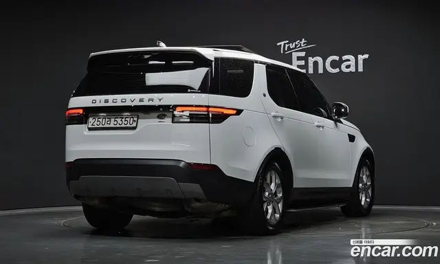 Land Rover Discovery 2019 3.0 автомат (гидро), миниатюра 2