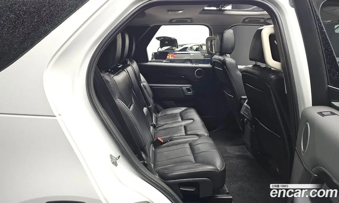 Land Rover Discovery 2019 3.0 автомат (гидро), фото 11
