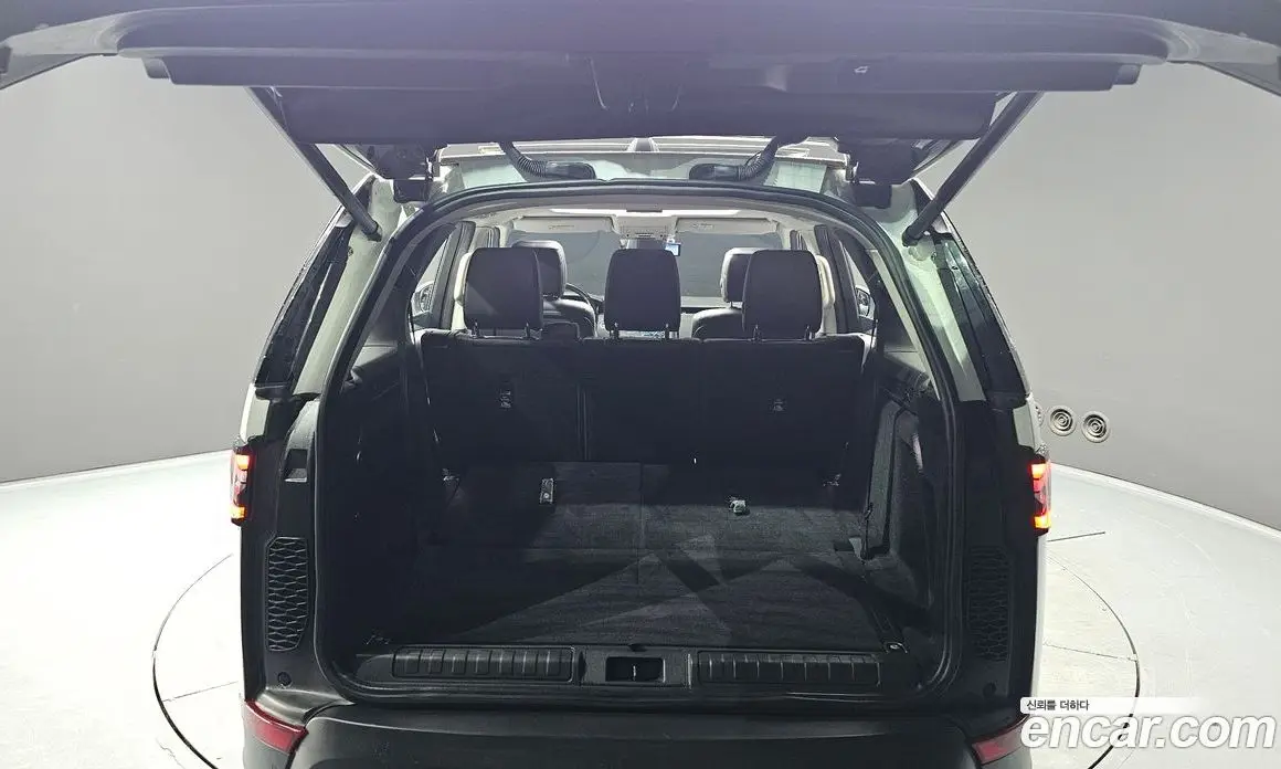 Land Rover Discovery 2019 3.0 автомат (гидро), фото 20