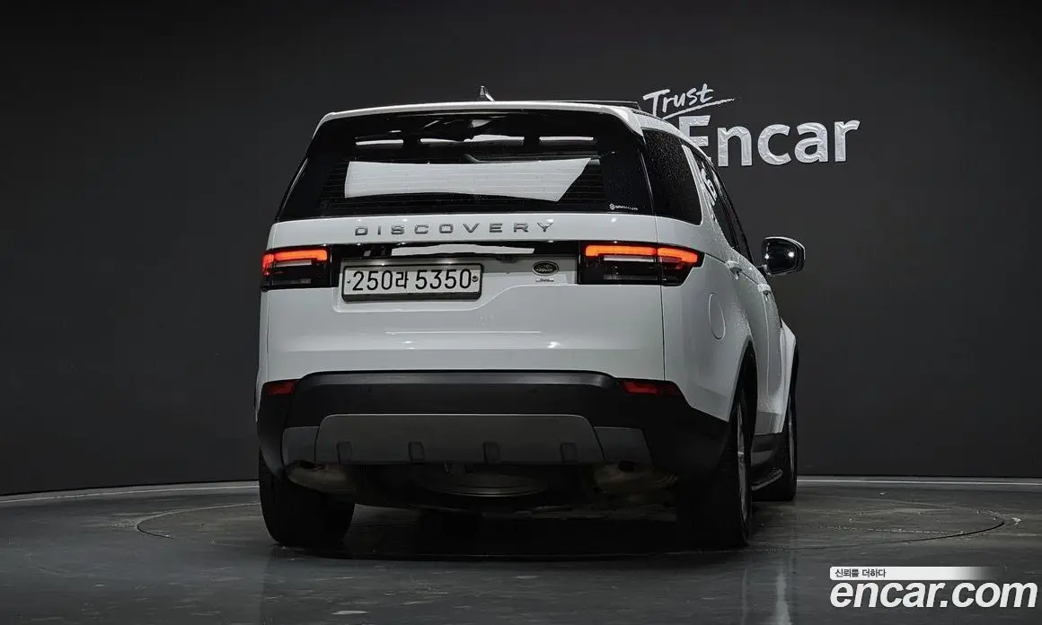 Land Rover Discovery 2019 3.0 автомат (гидро), фото 4