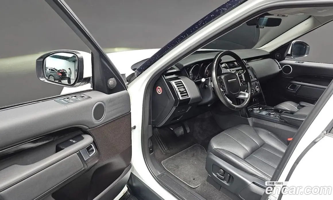 Land Rover Discovery 2019 3.0 автомат (гидро), фото 10